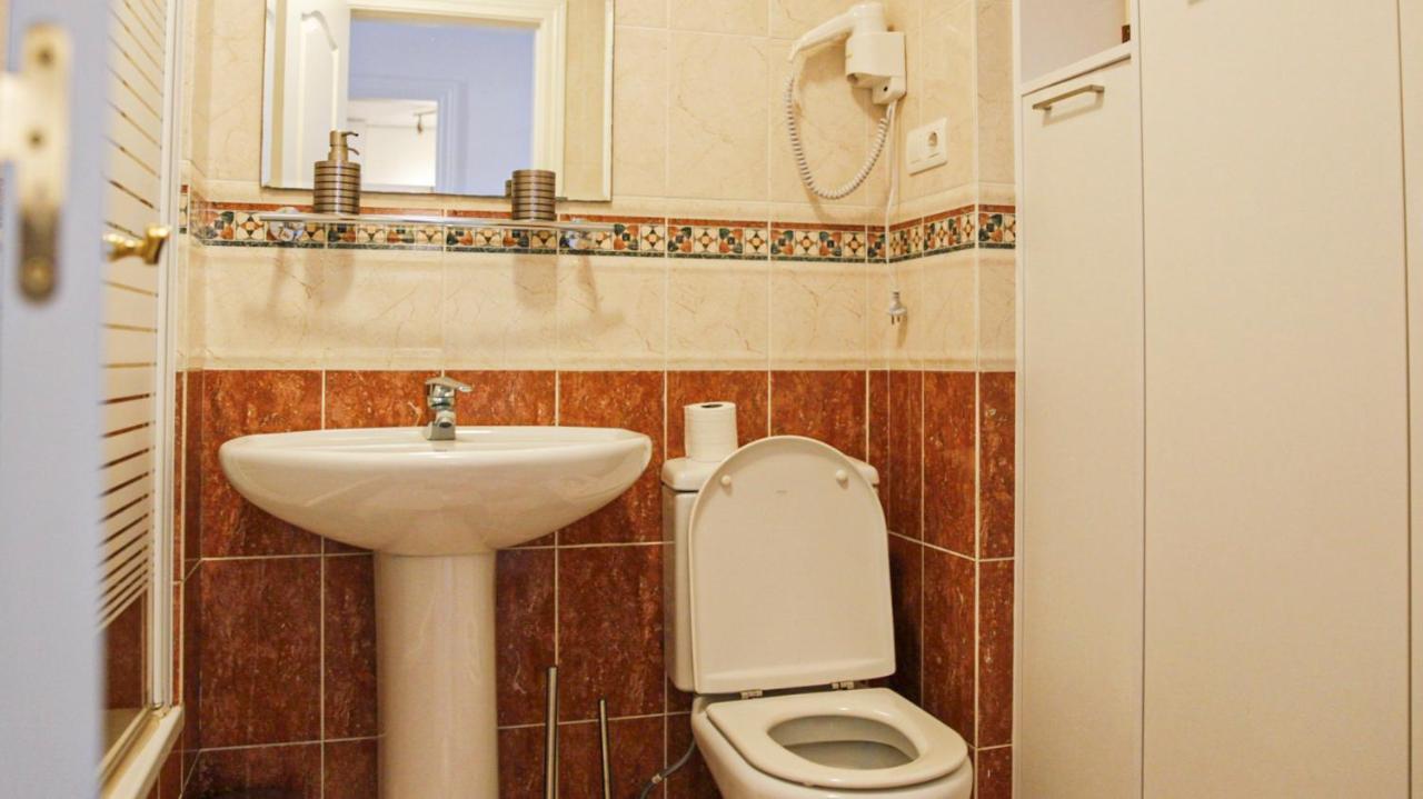 Cozy Apartment Overlooking Estepona'S Marina! Exterior foto